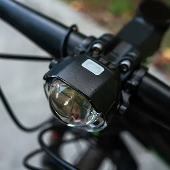 ABUO-Retro Kerékpár Fényszórók LD28 USB Újratölthető Kerékpár Fény T6 LED Kerékpár Lámpa 750LMs IP4 Vízálló 3 Mód Fény